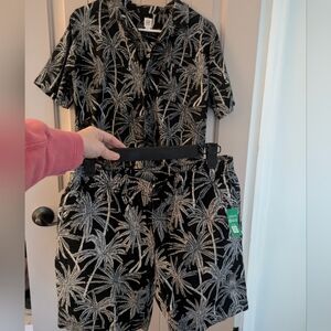 NWT YOUTH (14-16) Palm Tree Print Two-Piece Shirt & Shorts SET